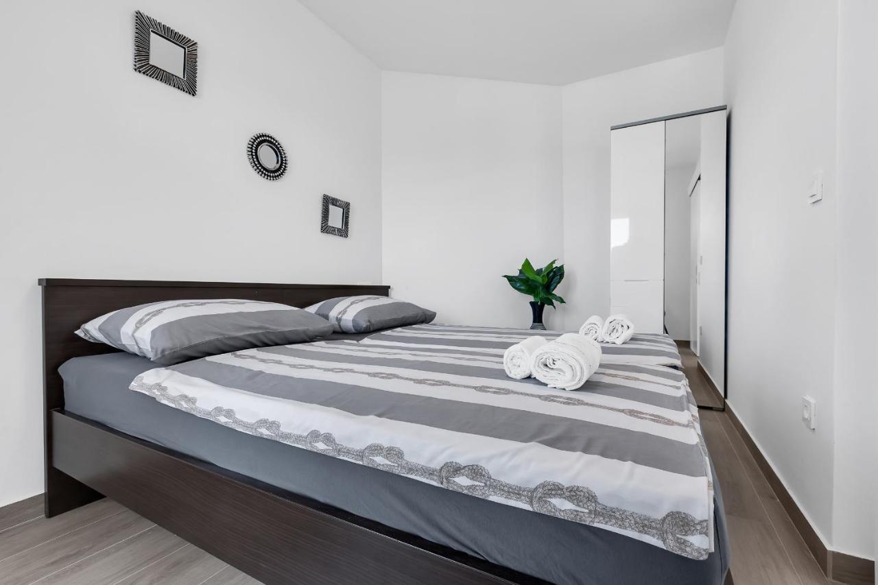 Apartment Navis, Sea View Makarska Kültér fotó